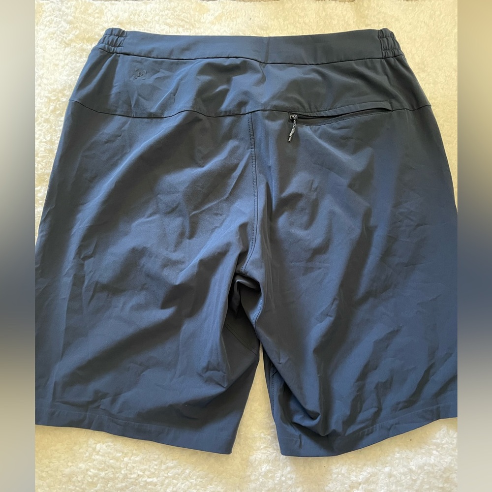 lululemon commission shorts - Picture 4 of 7
